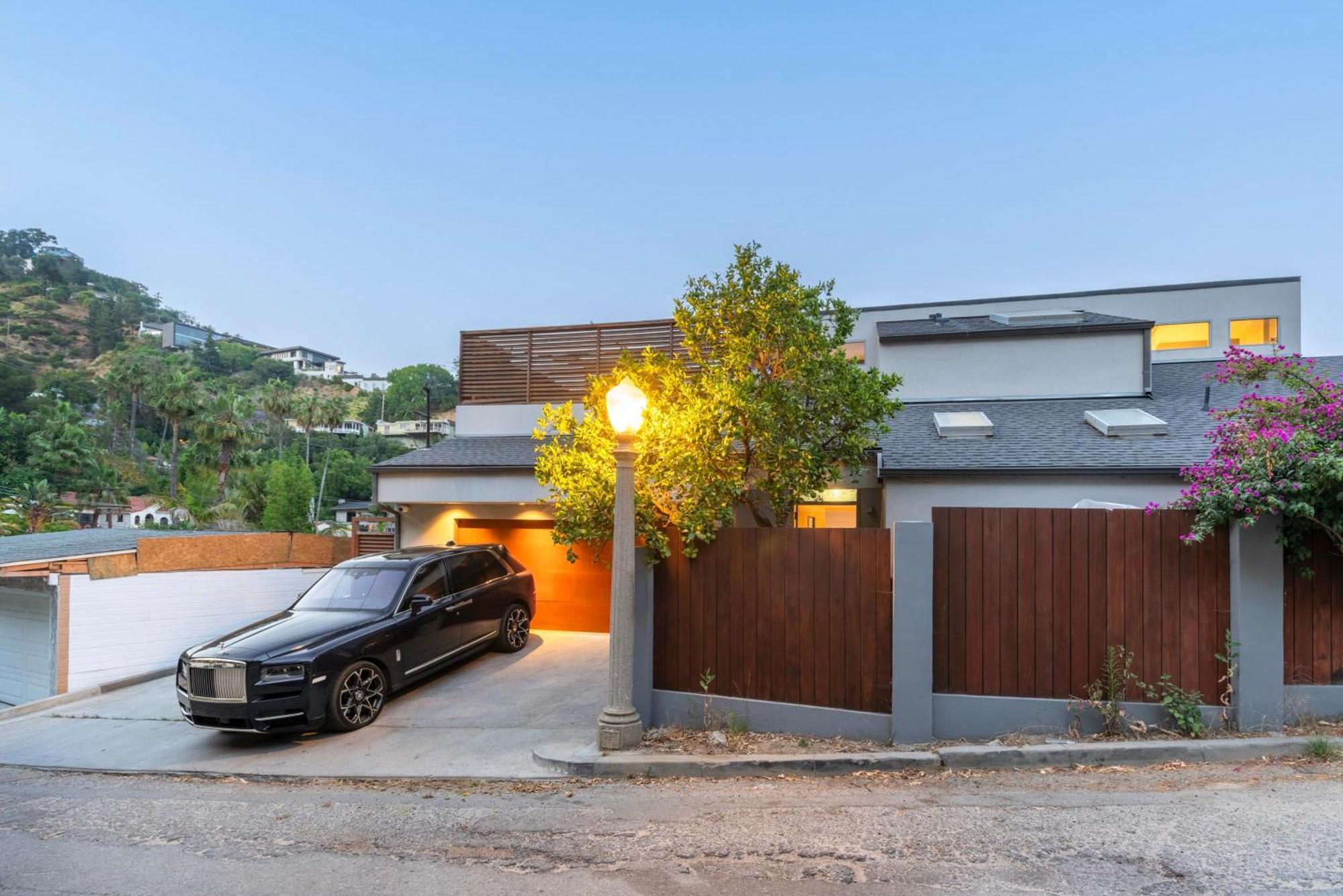 6mil 5br Sunset Strip Jetliner Oasis *
