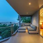 6Mil 5Br Sunset Strip Villa Jetliner Oasis