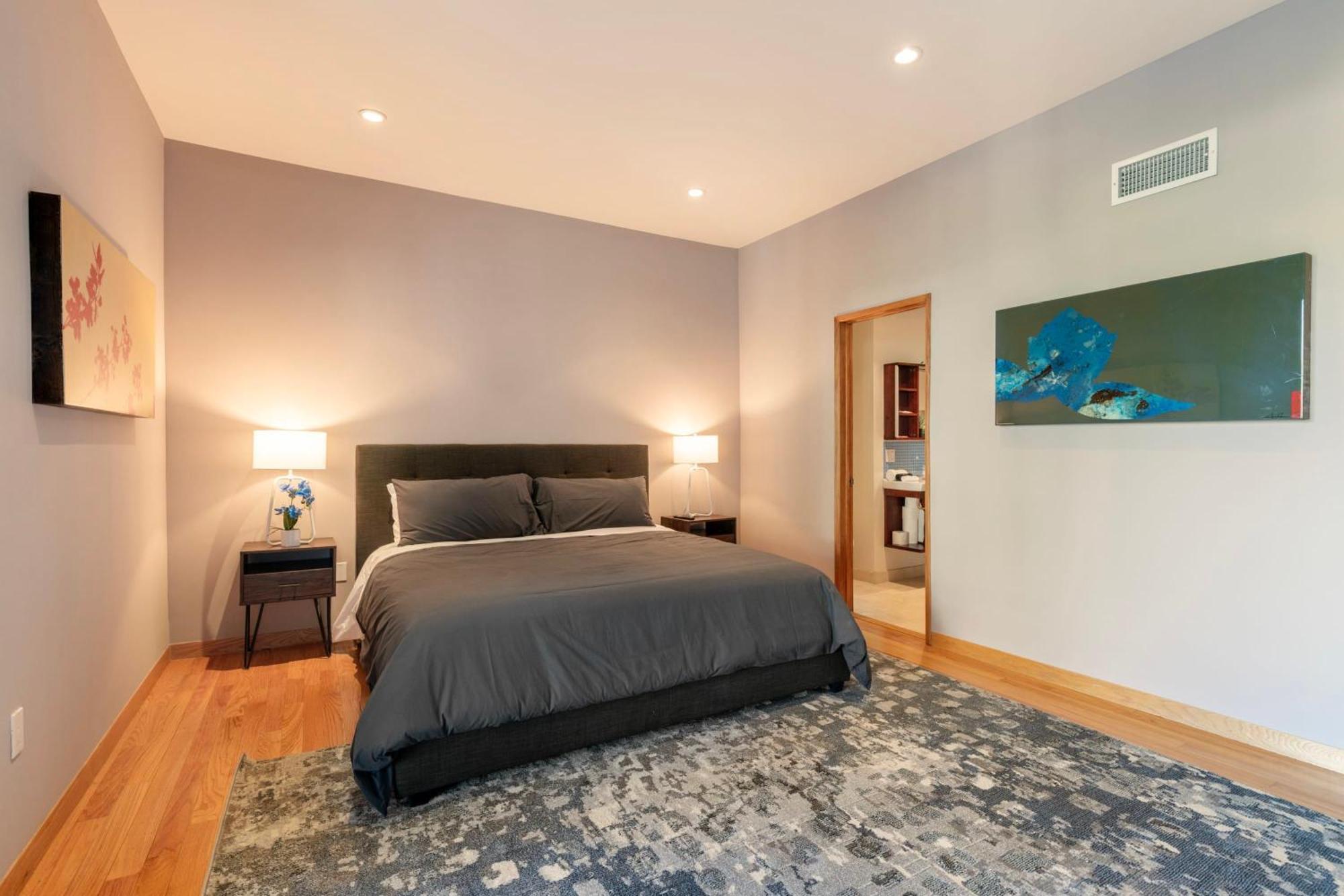 6mil 5br Sunset Strip Jetliner Oasis