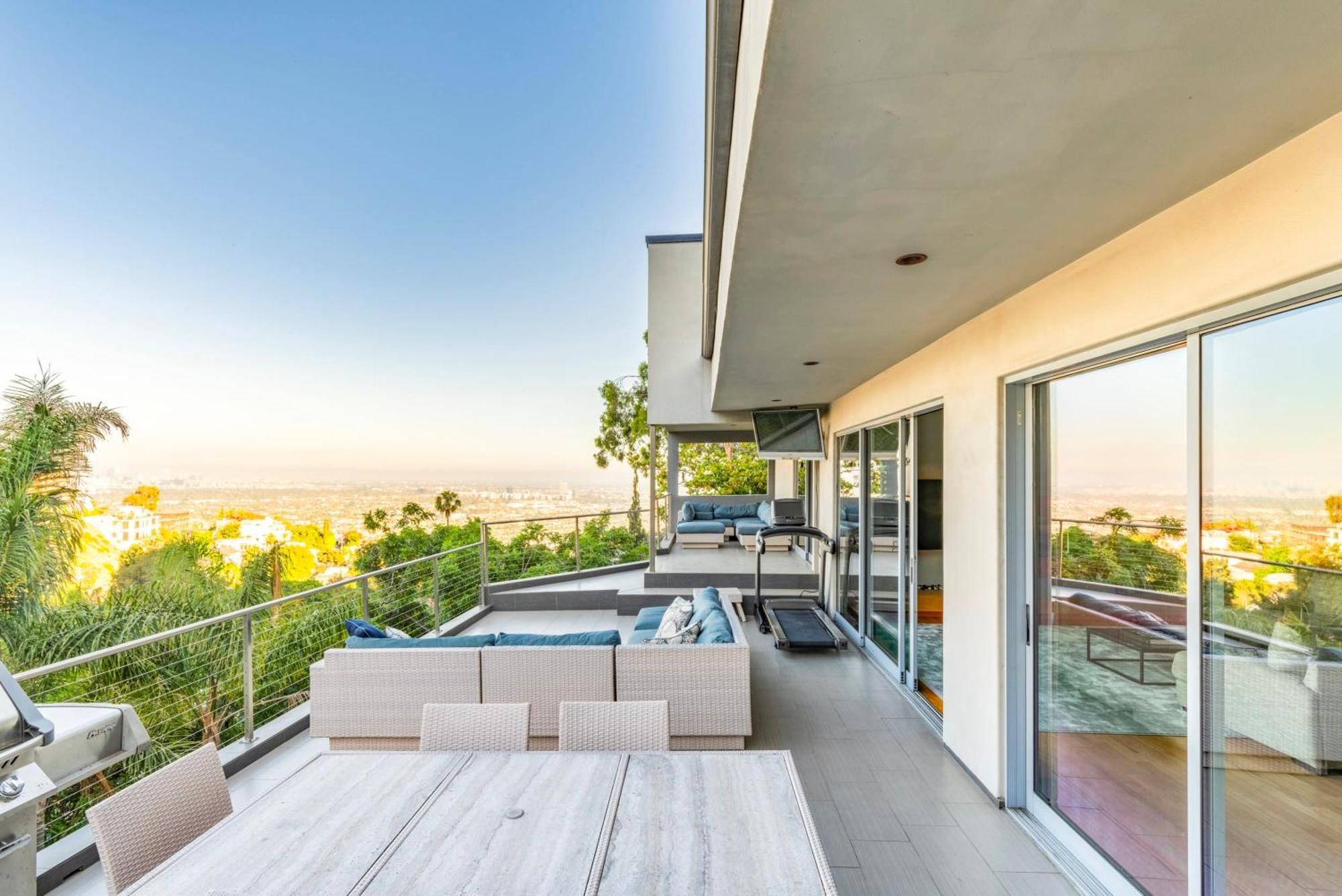 6mil 5br Sunset Strip Jetliner Oasis Ferienhaus